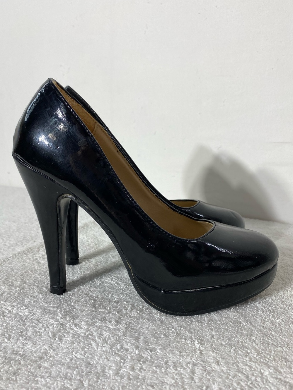 Taqisi Classic Black Patent Platform High Heel Pumps 36